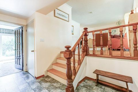 Photo 7 at 1231 Kingsmead Crescent, FA Falgarwood, Oakville
