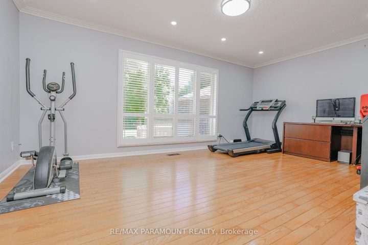 Photo 14 at 48 Boreham Circle, Snelgrove, Brampton