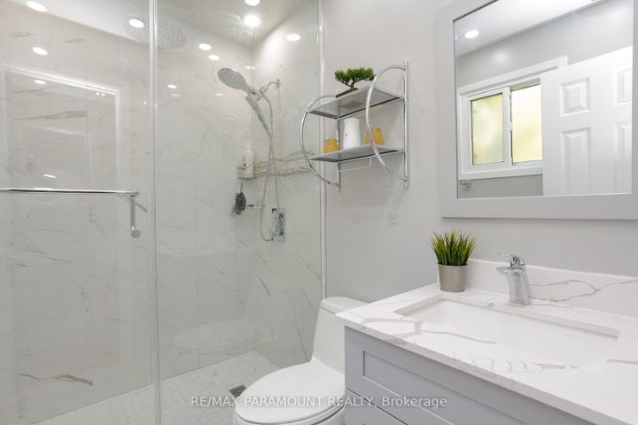Photo 19 at 48 Boreham Circle, Snelgrove, Brampton