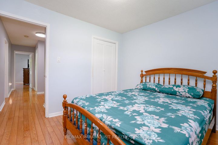 Photo 21 at 48 Boreham Circle, Snelgrove, Brampton