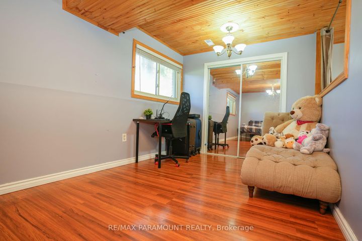Photo 33 at 48 Boreham Circle, Snelgrove, Brampton