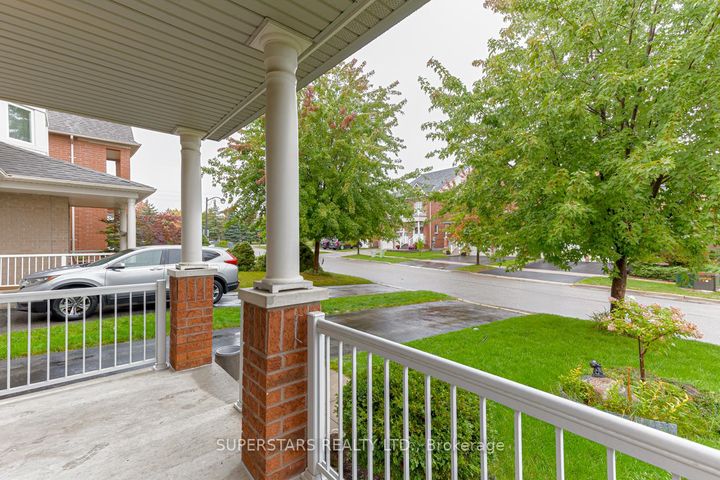 Photo 1 at 9 Weatherill Road, Berczy, Markham