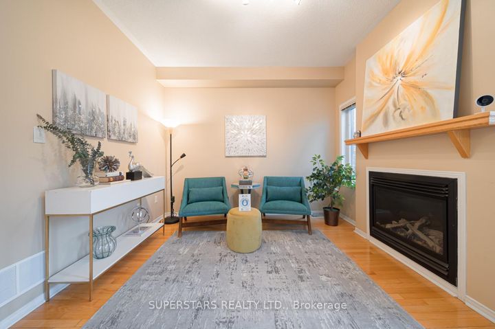 Photo 10 at 9 Weatherill Road, Berczy, Markham