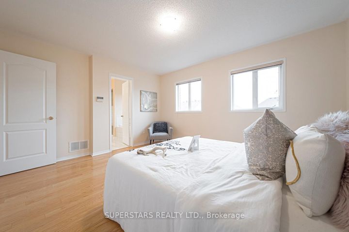 Photo 16 at 9 Weatherill Road, Berczy, Markham