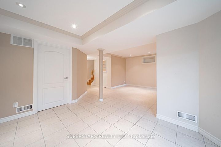 Photo 23 at 9 Weatherill Road, Berczy, Markham