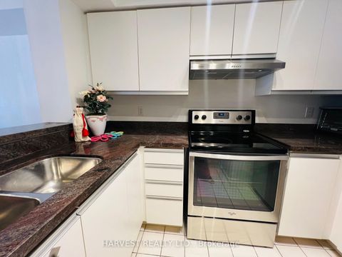 Photo 13 at 2206 - 18 HILLCREST Avenue, Willowdale East, Toronto
