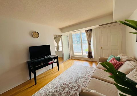 Photo 18 at 2206 - 18 HILLCREST Avenue, Willowdale East, Toronto