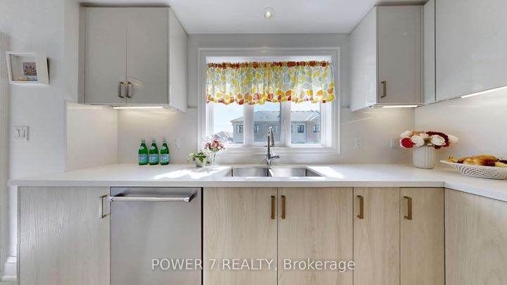 Photo 7 at 57 Gandhi Lane, Commerce Valley, Markham