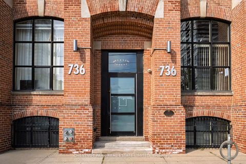 Photo 4 at 201 - 736 Dundas Street E, Regent Park, Toronto