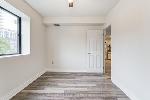 Photo 14 at 308 - 102 Bronte Road, BR Bronte, Oakville