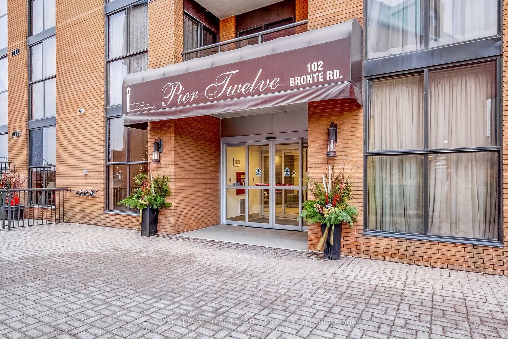 308 - 102 Bronte Road, BR Bronte, Oakville 