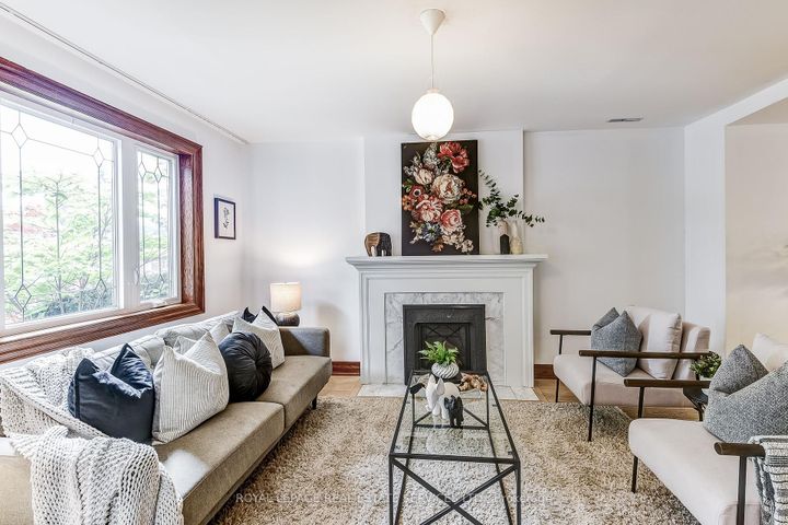Photo 8 at 16 Larkin Avenue, Swansea, Toronto