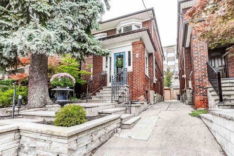 Photo 1 at 16 Larkin Avenue, Swansea, Toronto