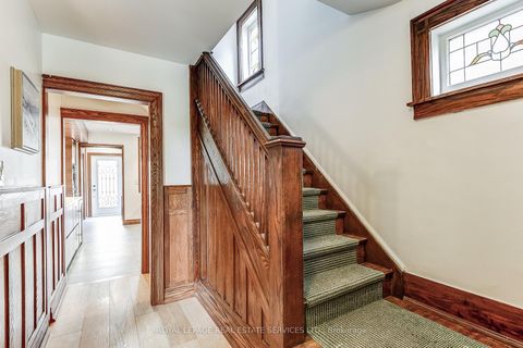 Photo 6 at 16 Larkin Avenue, Swansea, Toronto