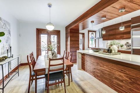 Photo 10 at 16 Larkin Avenue, Swansea, Toronto