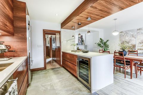 Photo 19 at 16 Larkin Avenue, Swansea, Toronto