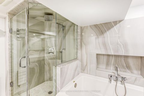 Photo 37 at 16 Larkin Avenue, Swansea, Toronto