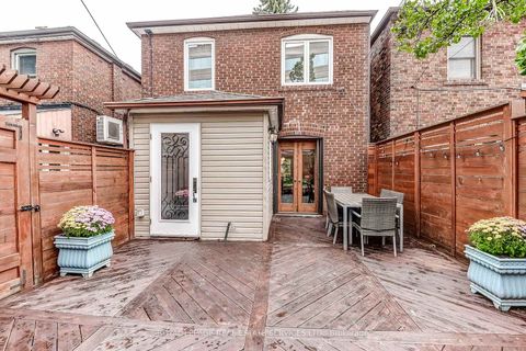 Photo 45 at 16 Larkin Avenue, Swansea, Toronto