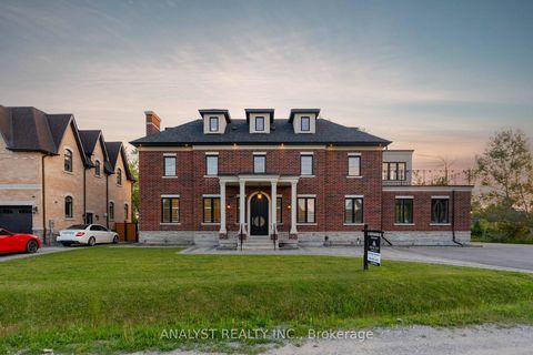 Photo 3 at 10690 Islington Avenue, Kleinburg, Vaughan