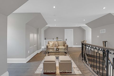 Photo 33 at 10690 Islington Avenue, Kleinburg, Vaughan