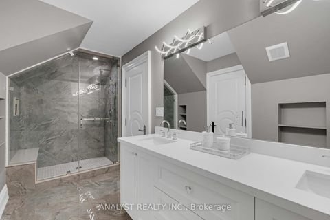 Photo 36 at 10690 Islington Avenue, Kleinburg, Vaughan