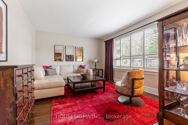Photo 6 at 129 Edgecroft Road, Queensway, Toronto