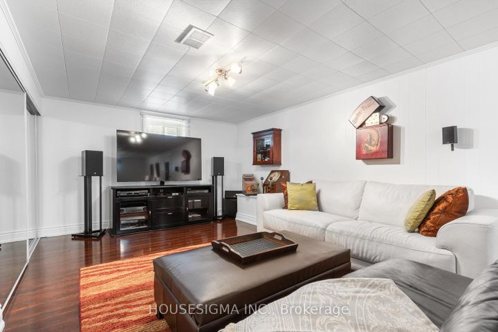 Photo 22 at 129 Edgecroft Road, Queensway, Toronto