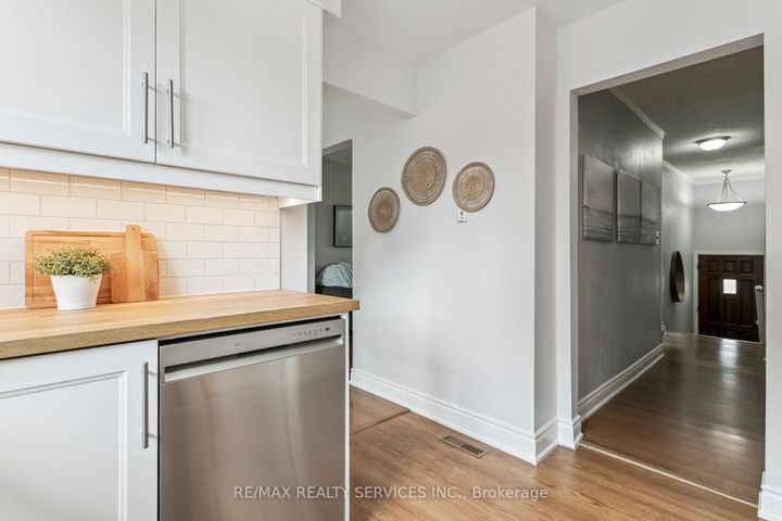 Photo 15 at 112 - 3175 Kirwin Avenue, Cooksville, Mississauga