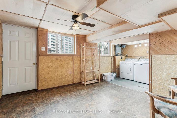 Photo 31 at 112 - 3175 Kirwin Avenue, Cooksville, Mississauga