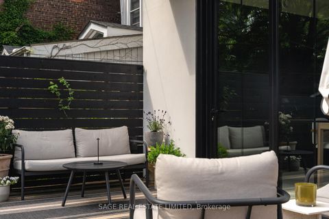 Photo 17 at 239 Borden Street, University, Toronto