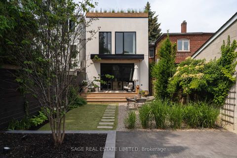 Photo 18 at 239 Borden Street, University, Toronto