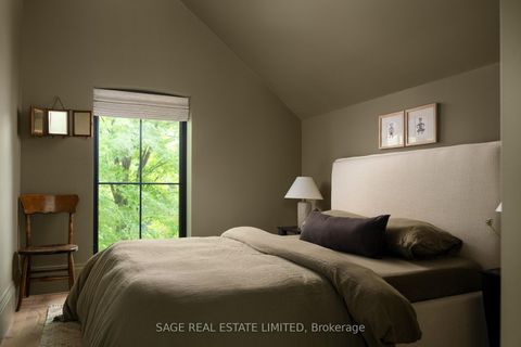 Photo 23 at 239 Borden Street, University, Toronto