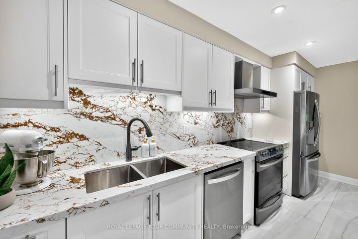 Photo 11 at 267 Jeffcoat Drive, Clairville, Toronto