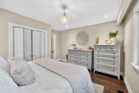 Photo 19 at 267 Jeffcoat Drive, Clairville, Toronto
