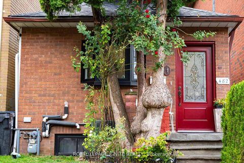 Photo 1 at 482 Mcroberts Avenue, Fairbank, Toronto