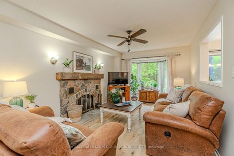 Photo 1 at 47 Finlay Road, West Bayfield, Barrie Photo 1 at 47 Finlay Road, West Bayfield, Barrie