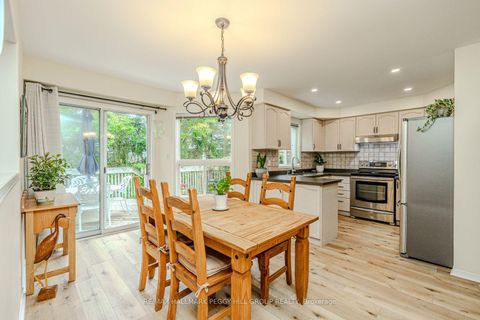Photo 4 at 47 Finlay Road, West Bayfield, Barrie Photo 4 at 47 Finlay Road, West Bayfield, Barrie