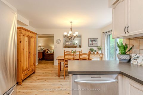 Photo 6 at 47 Finlay Road, West Bayfield, Barrie Photo 6 at 47 Finlay Road, West Bayfield, Barrie