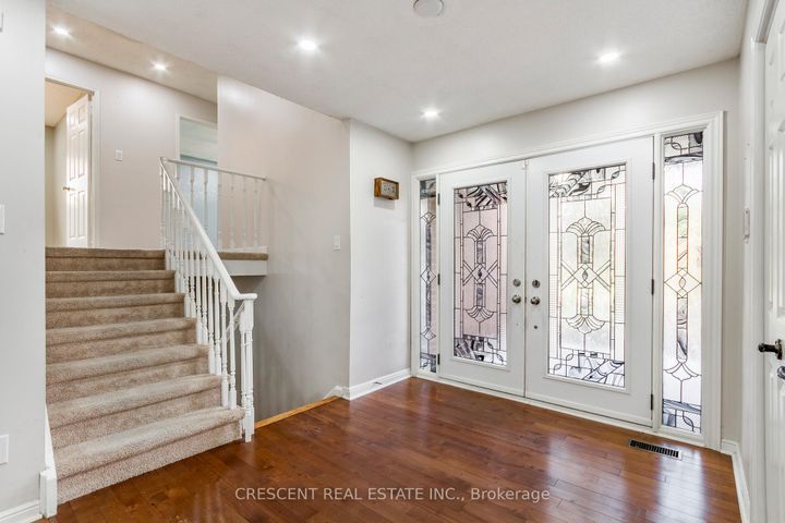 Photo 3 at 42 Boreham Circle, Snelgrove, Brampton