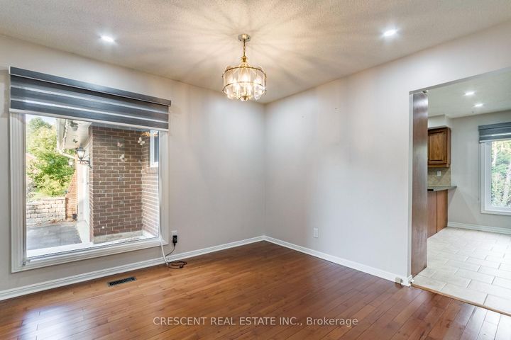Photo 8 at 42 Boreham Circle, Snelgrove, Brampton