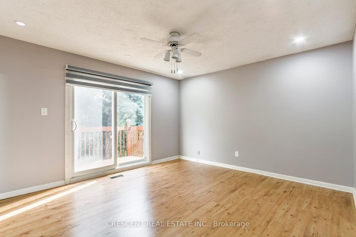 Photo 28 at 42 Boreham Circle, Snelgrove, Brampton