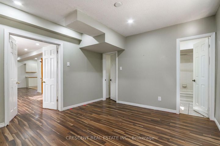 Photo 38 at 42 Boreham Circle, Snelgrove, Brampton