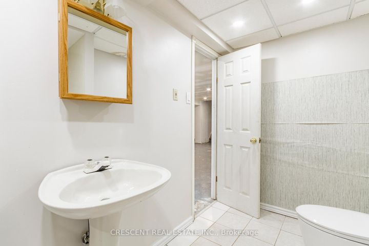 Photo 43 at 42 Boreham Circle, Snelgrove, Brampton