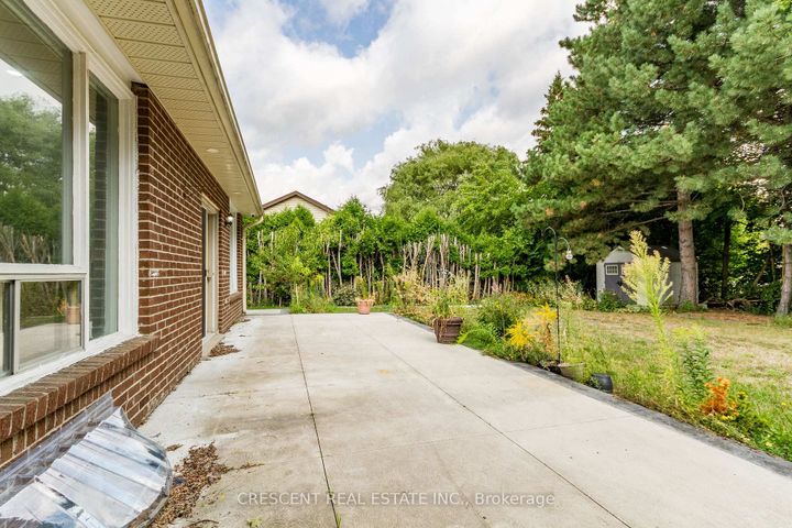 Photo 44 at 42 Boreham Circle, Snelgrove, Brampton