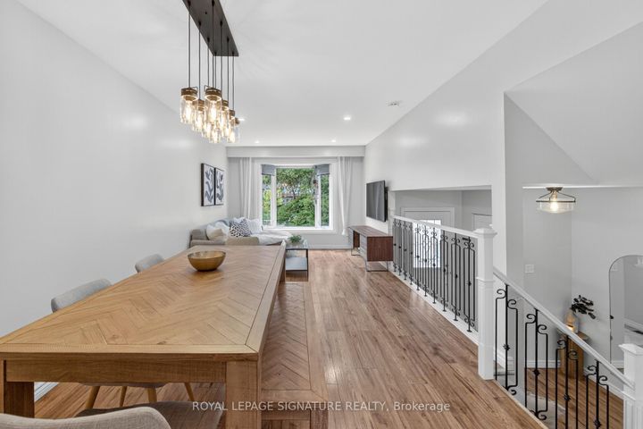 Photo 16 at 3330 Kings Masting Crescent, Erin Mills, Mississauga