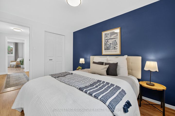 Photo 29 at 3330 Kings Masting Crescent, Erin Mills, Mississauga