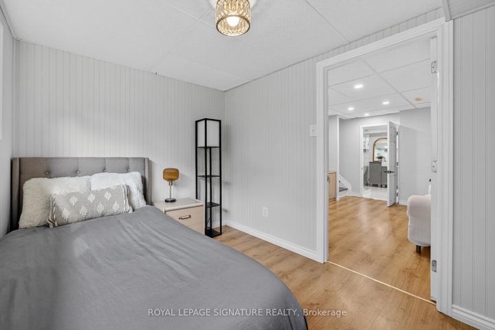 Photo 39 at 3330 Kings Masting Crescent, Erin Mills, Mississauga