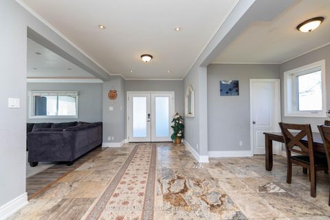 Photo 19 at 13286 Dufferin Street, King City, King