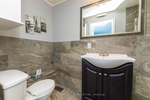 Photo 31 at 13286 Dufferin Street, King City, King