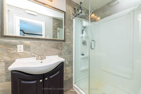 Photo 32 at 13286 Dufferin Street, King City, King